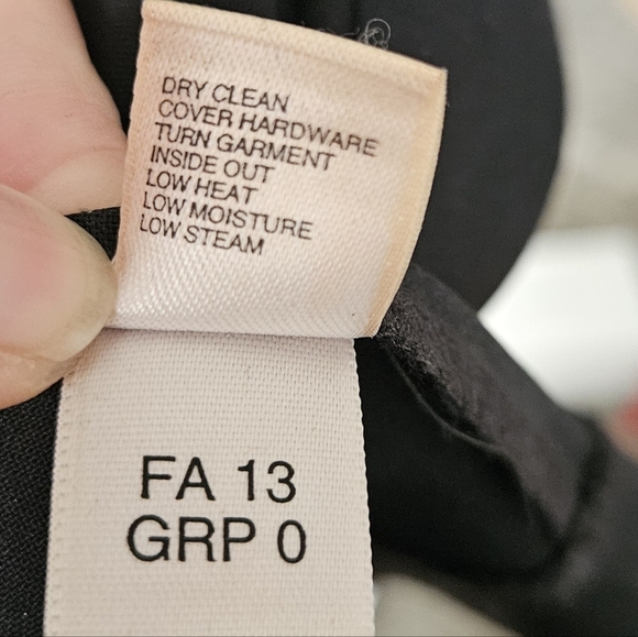 St. John Womens Classic Straight Leg Black Stretch Wool Pants Trousers size 8 - Picture 5 of 8